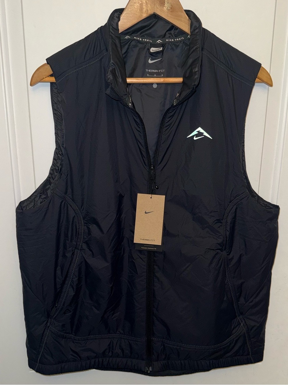 🏃🏻NWT Nike Trail Therma-FIT Insulated Full-Zip Front Running Vest in Black